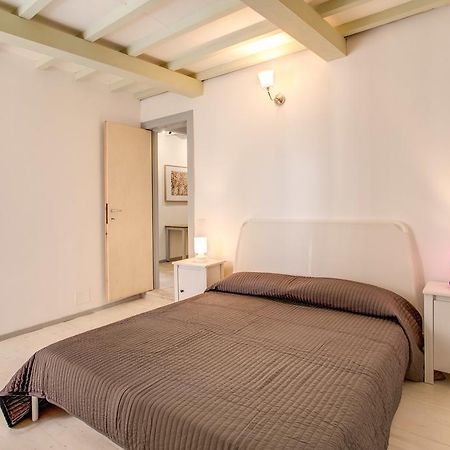 Three Bedroom Apartment Campo Dei Fiori 로마 외부 사진