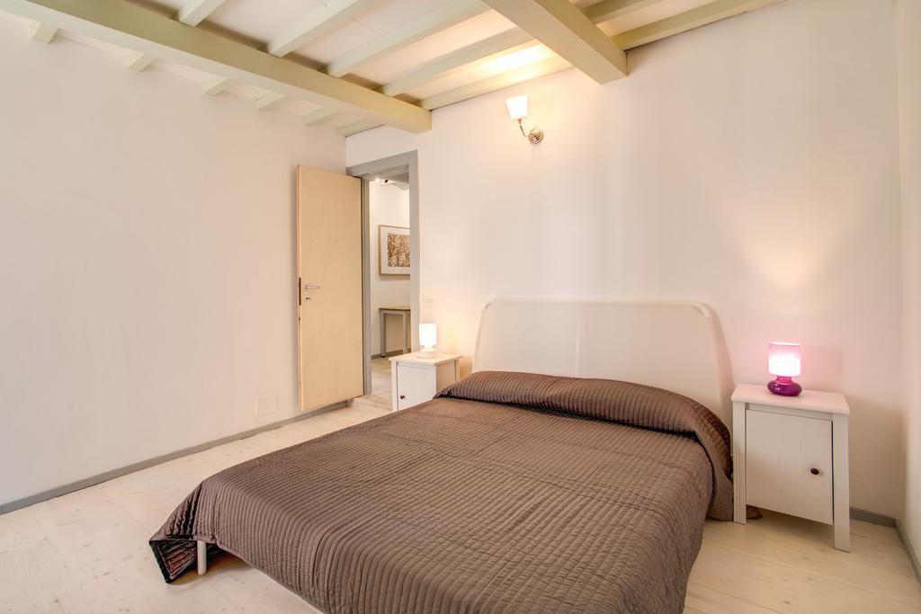 Three Bedroom Apartment Campo Dei Fiori 로마 외부 사진